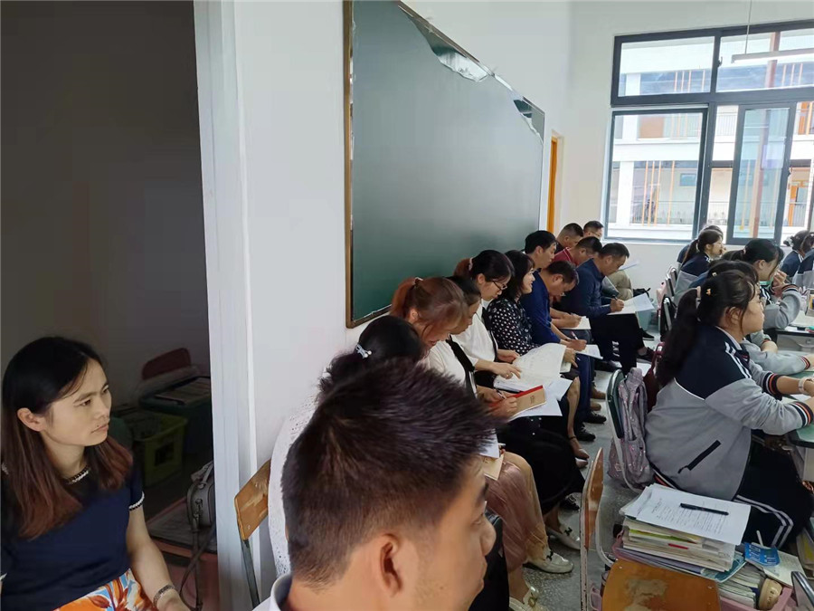 数学3.jpg 数学3.jpg