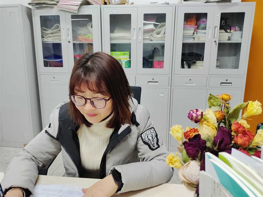 3杨慧.jpg 3杨慧.jpg